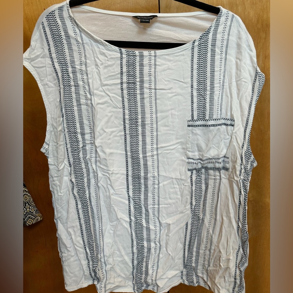 Trendsetter 100% Viscose Top